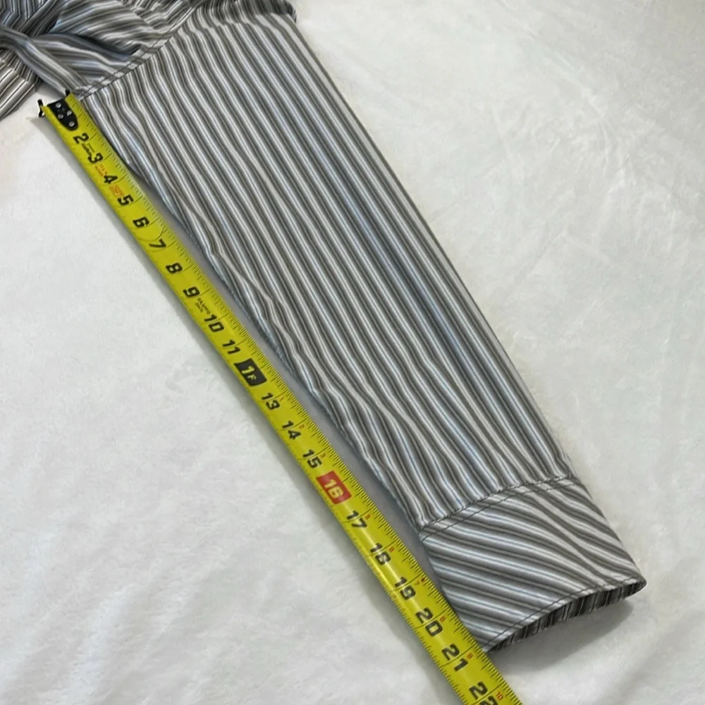 BANANA REPUBLIC SIZE XL SLIM FIT Men's Striped Gray Western Shirt